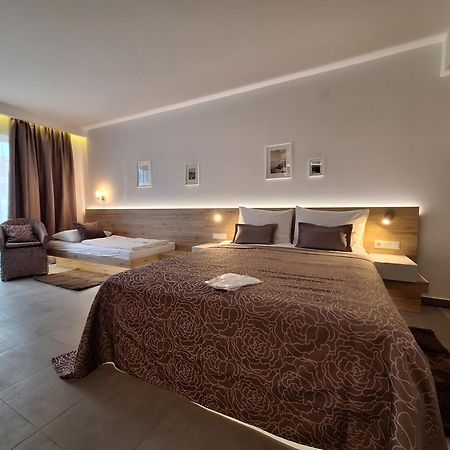 House Novalia Hotel Novalja Ngoại thất bức ảnh