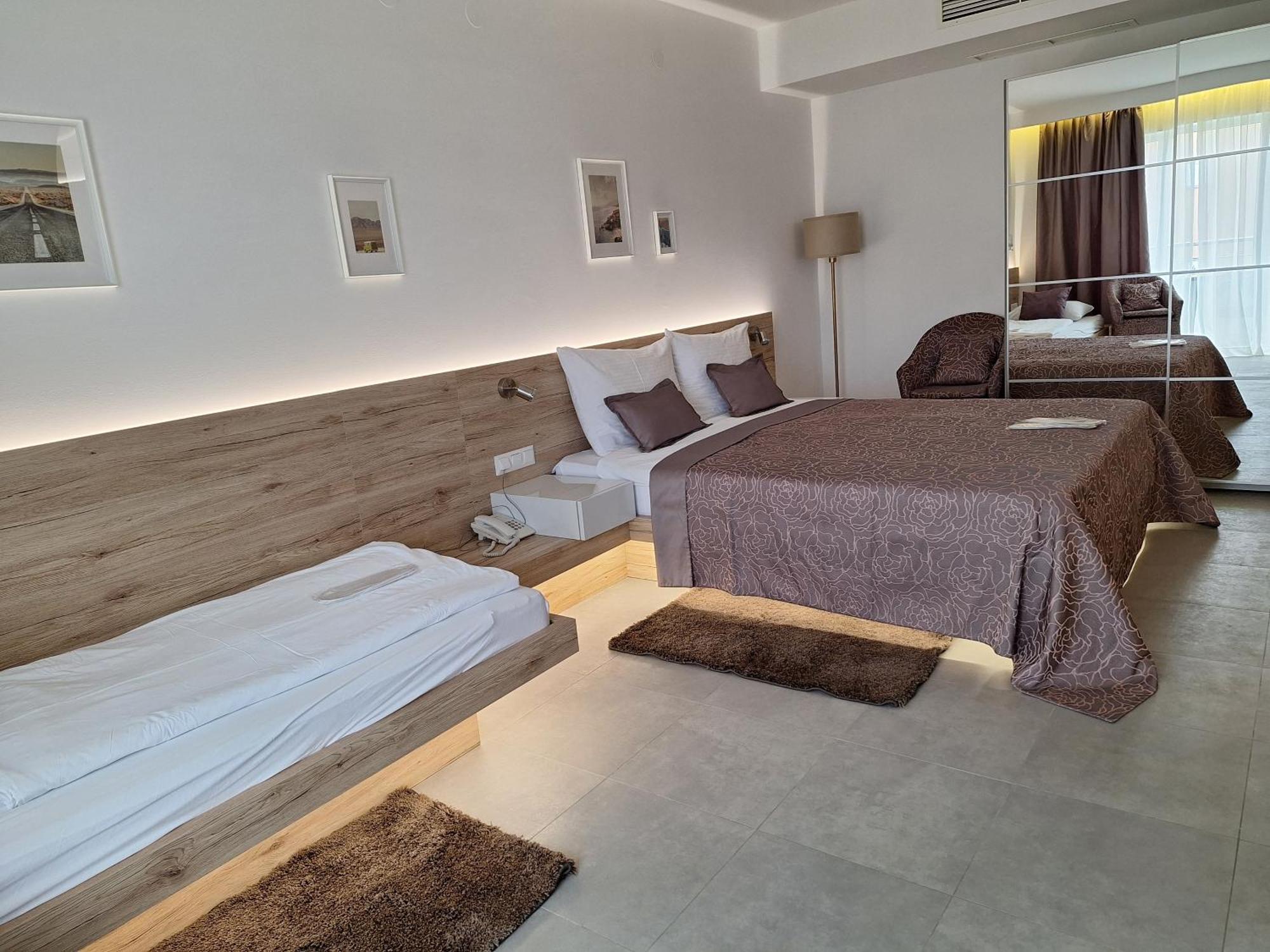 House Novalia Hotel Novalja Ngoại thất bức ảnh