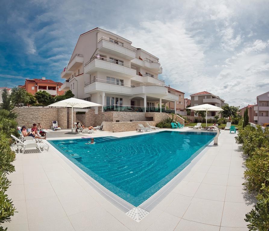 House Novalia Hotel Novalja Ngoại thất bức ảnh