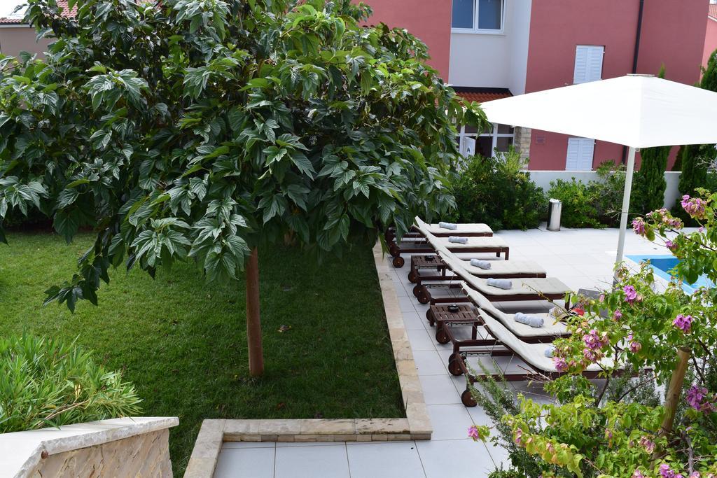House Novalia Hotel Novalja Ngoại thất bức ảnh