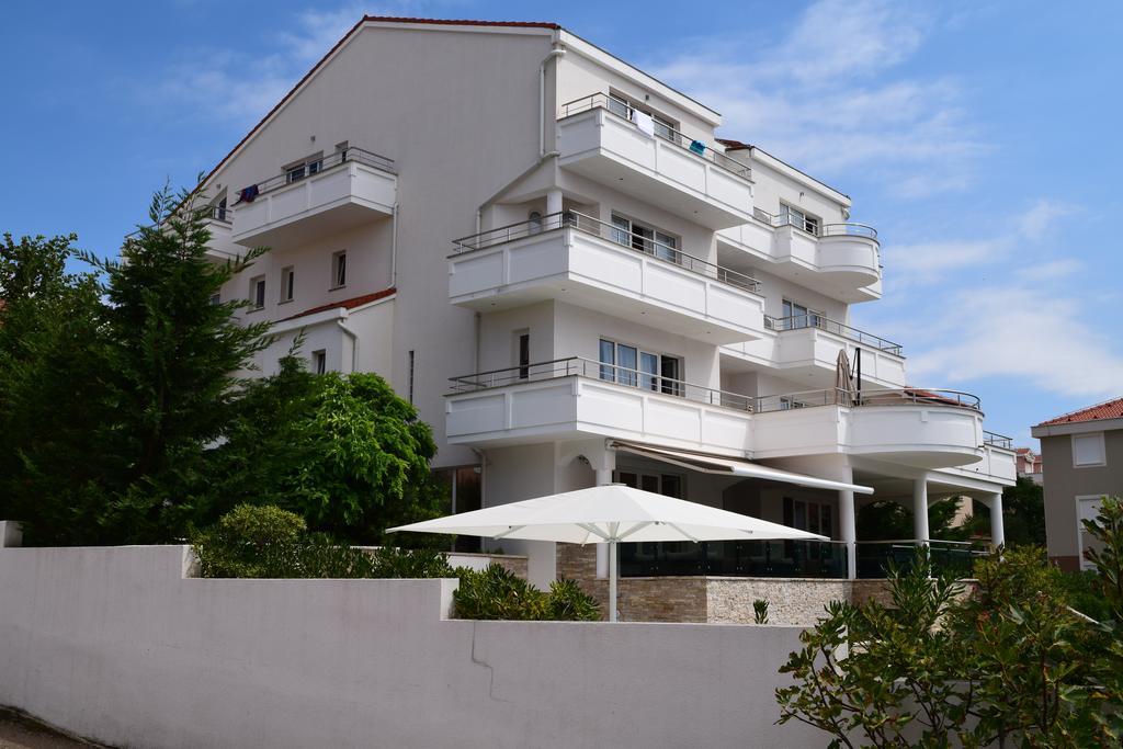 House Novalia Hotel Novalja Ngoại thất bức ảnh