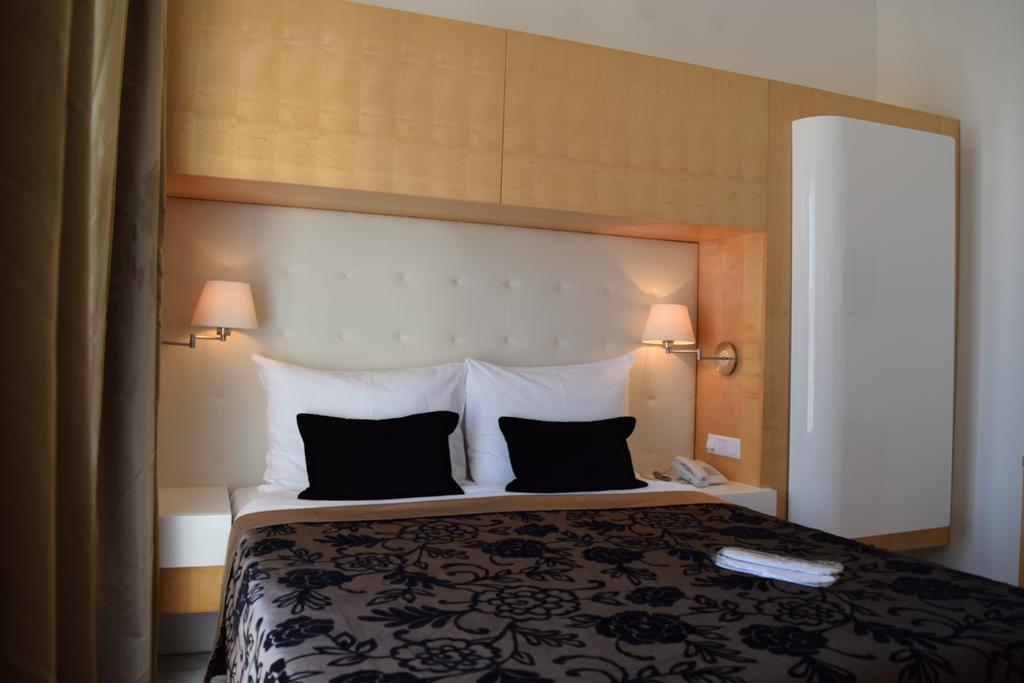 House Novalia Hotel Novalja Ngoại thất bức ảnh