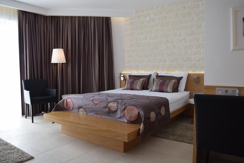 House Novalia Hotel Novalja Ngoại thất bức ảnh