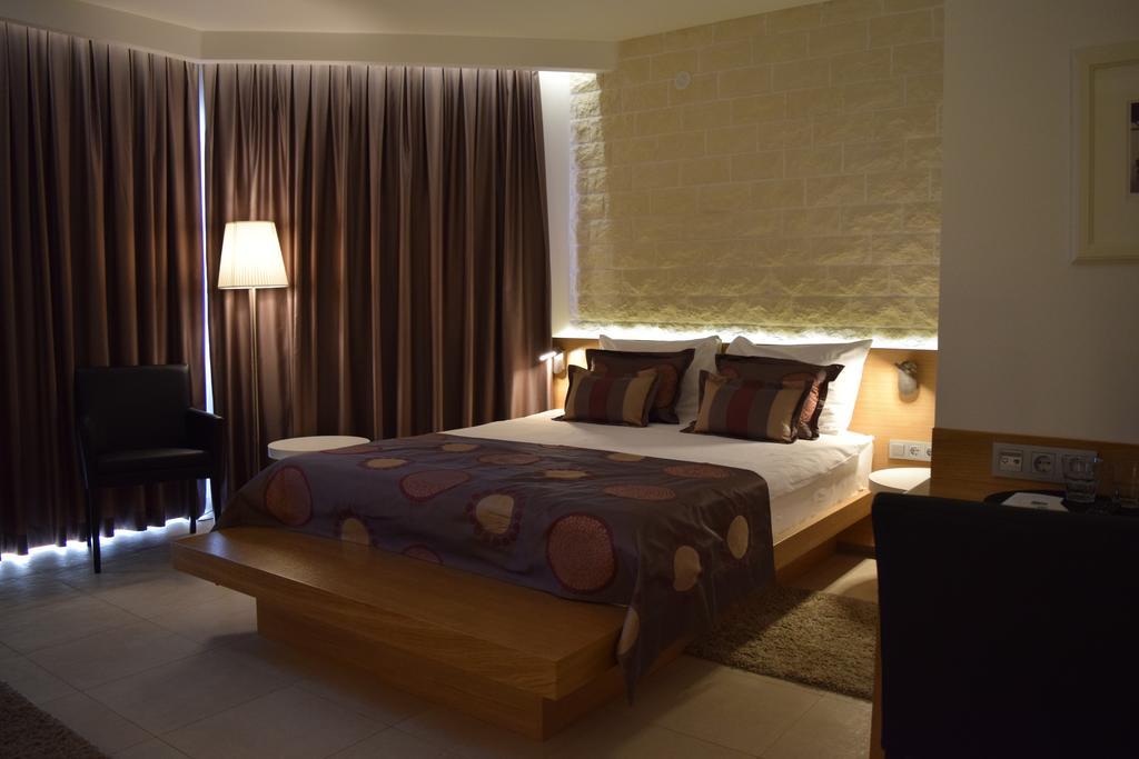 House Novalia Hotel Novalja Ngoại thất bức ảnh
